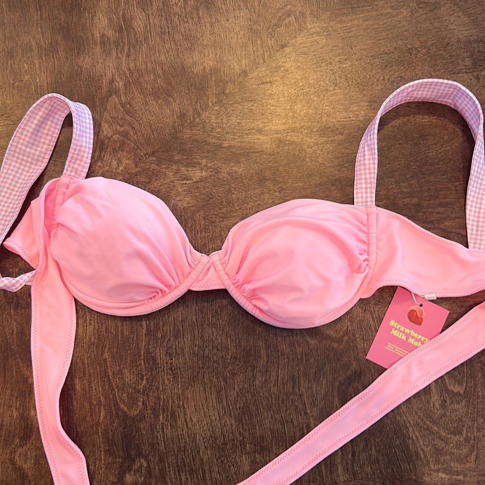strawberry milk mob bikini never worn large top medium bottom